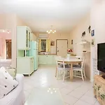 Apartament Summer Vibes House *