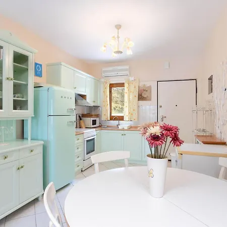 Apartament Summer Vibes House